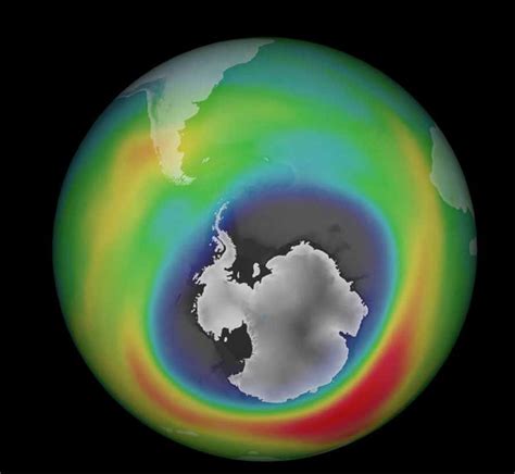 O­z­o­n­ ­d­e­l­i­ğ­i­ ­y­e­n­i­d­e­n­ ­b­ü­y­ü­y­o­r­
